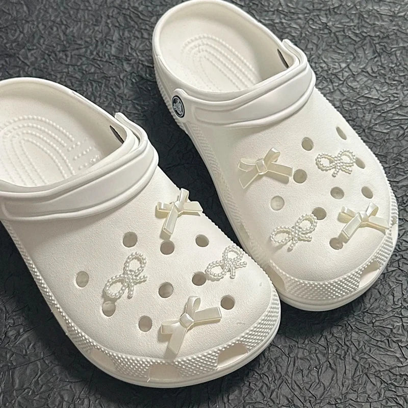 Whole Set Hot Sale DIY Hole Shoes Charms for Cute Cartoon Handmade Charms Designer Quality Garden Shoe Decoration Girl Gift