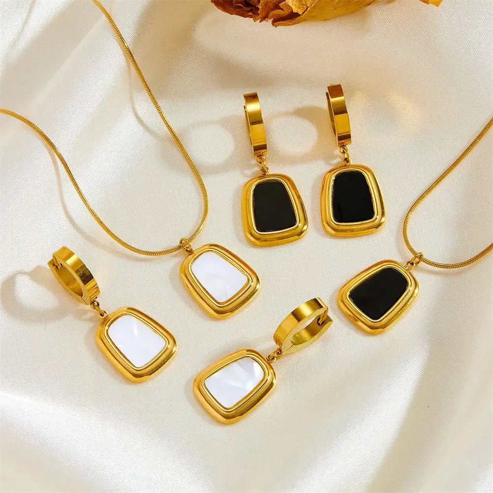 wholesale prices 18K Gold Plated trapezoid Perfume Bottle Pendant Necklace Earring Stainless Steel Jewelry Set For Women