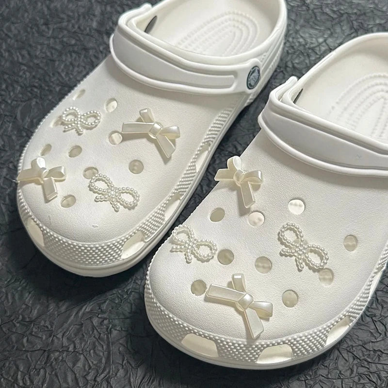 Whole Set Hot Sale DIY Hole Shoes Charms for Cute Cartoon Handmade Charms Designer Quality Garden Shoe Decoration Girl Gift