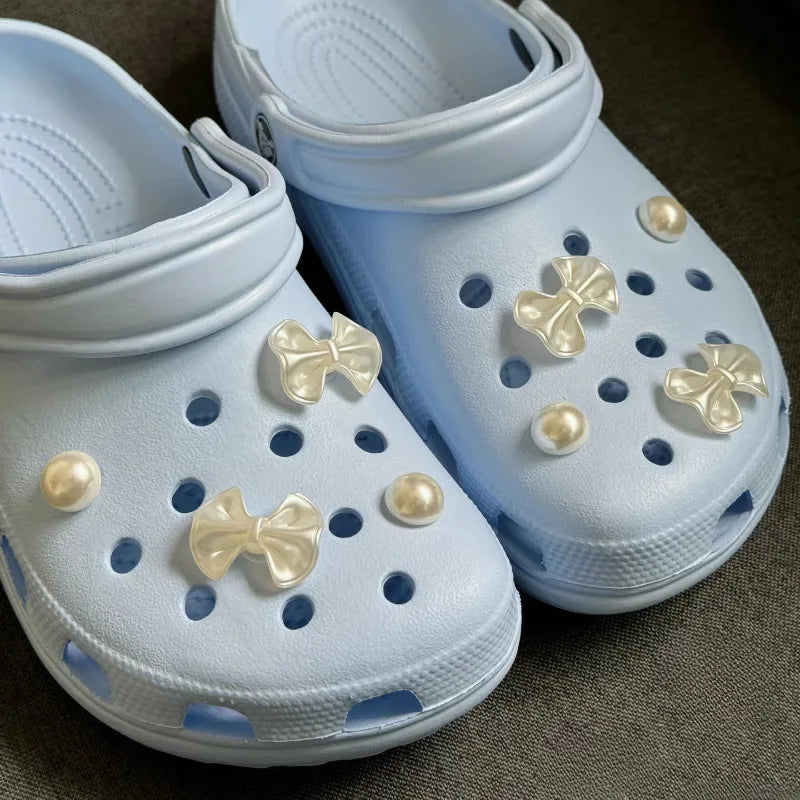 Whole Set Hot Sale DIY Hole Shoes Charms for Cute Cartoon Handmade Charms Designer Quality Garden Shoe Decoration Girl Gift