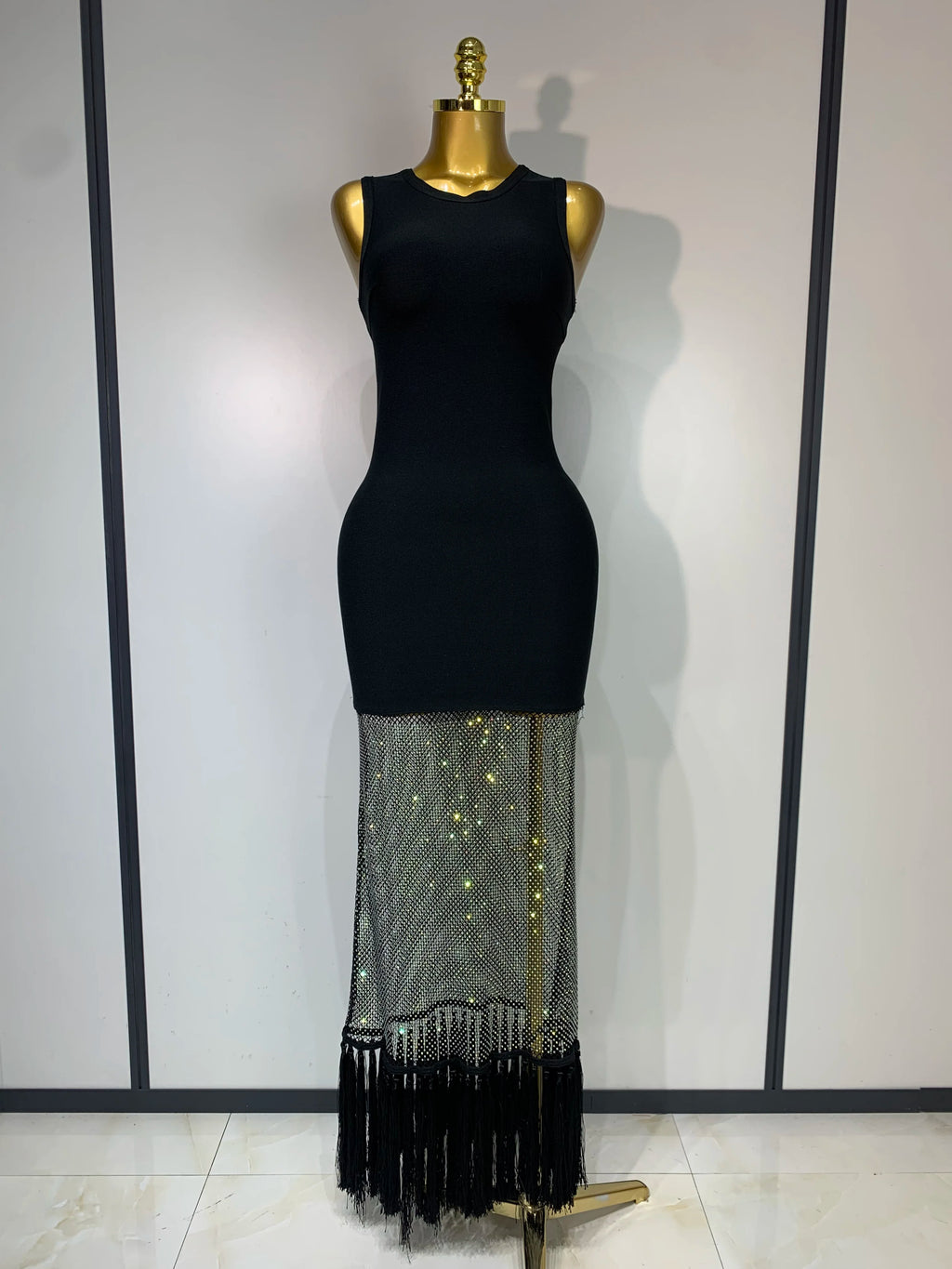 Robe Bandage Noire Sans Manches – Franges & Strass, Style Soirée Glamour
