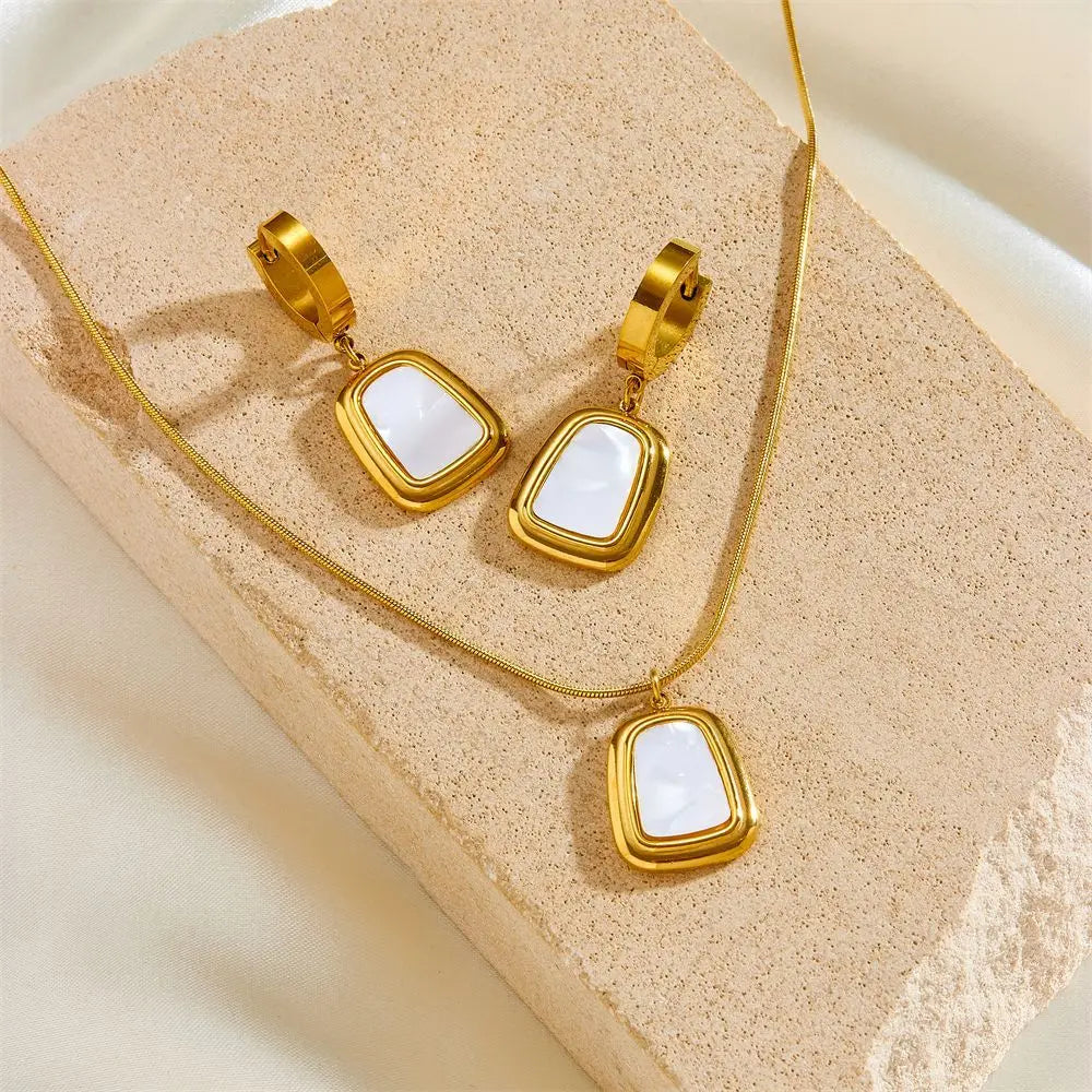 wholesale prices 18K Gold Plated trapezoid Perfume Bottle Pendant Necklace Earring Stainless Steel Jewelry Set For Women
